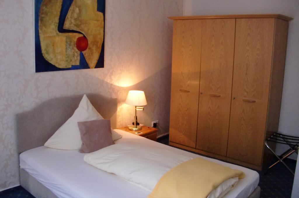 Gaestehaus Mietz Bad Neuenahr-Ahrweiler Ngoại thất bức ảnh